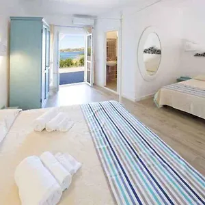 Grand 4*, Palau Italy